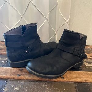 Teva Delavina Ankle Boot Womens Sz 8
